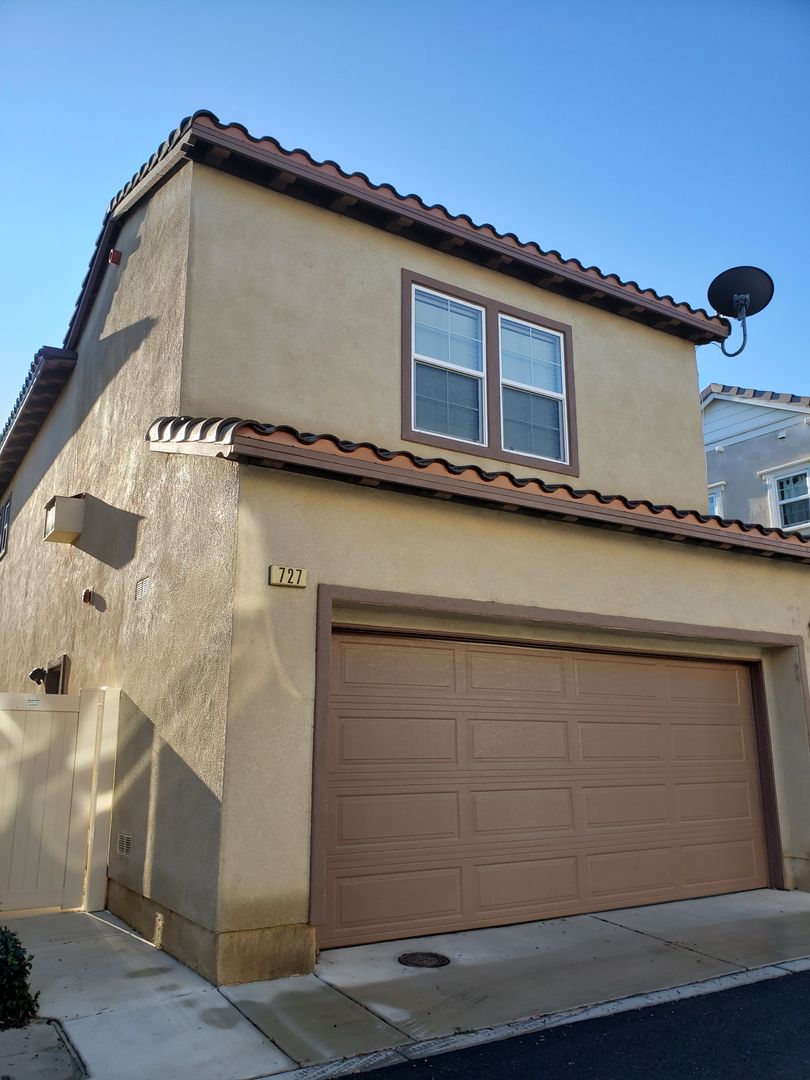 Oxnard House: 727-A Nile River Drive