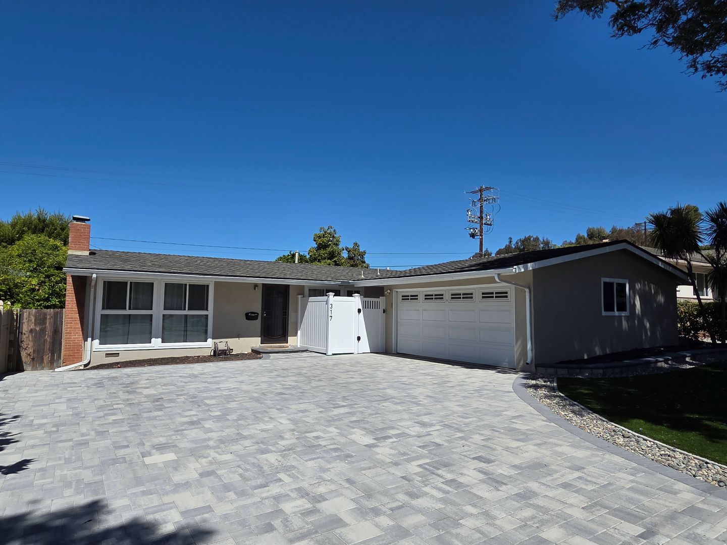 Ventura House: 317 Agnus Drive