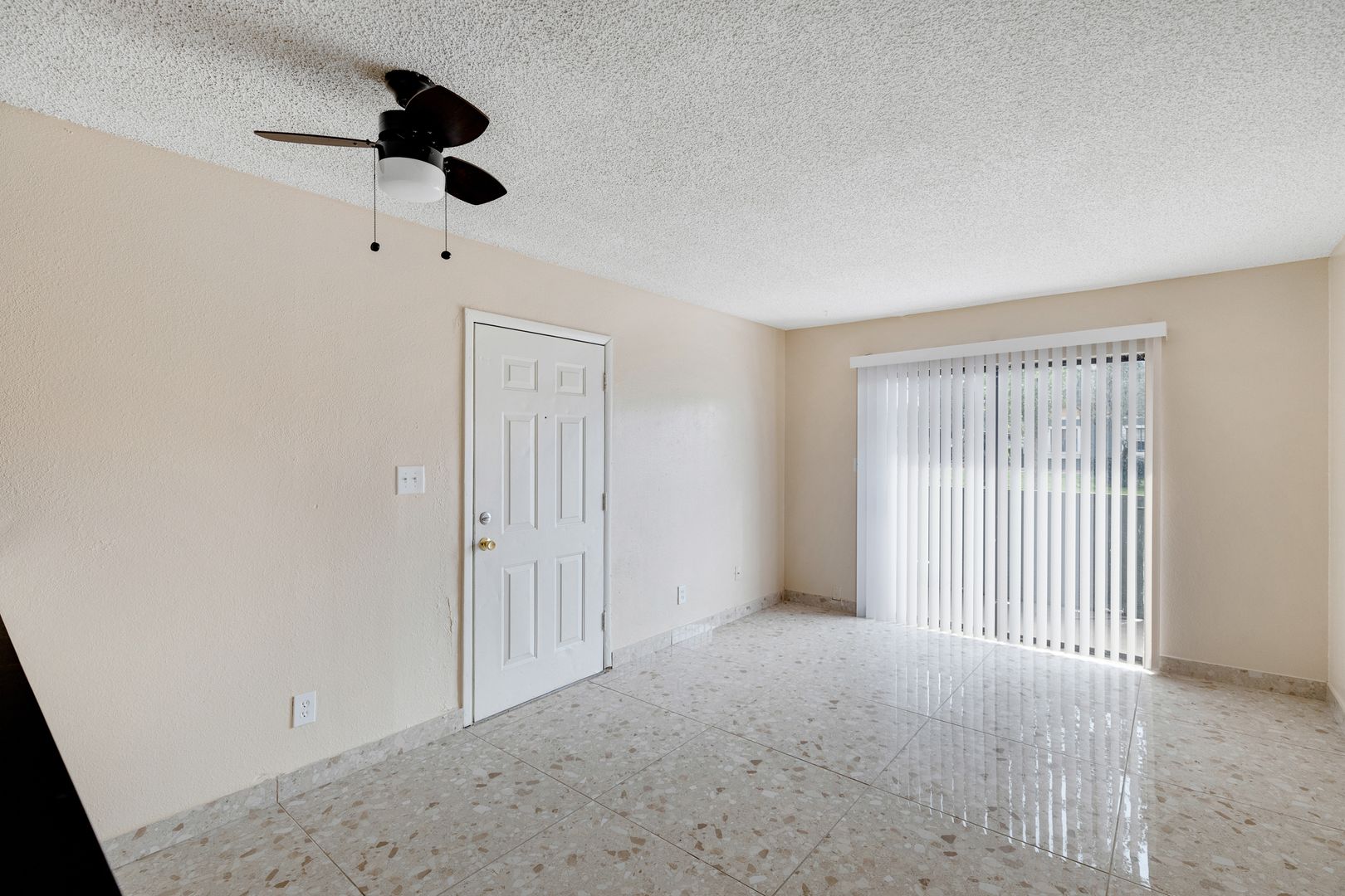Glendale Apartment: 7111 N 75th Ave