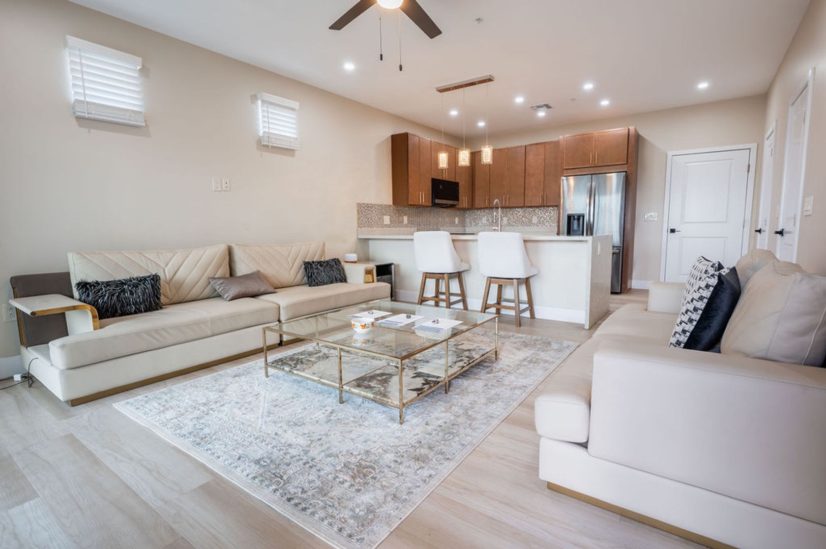Mesa Townhome: 44 N Sun Valley Blvd