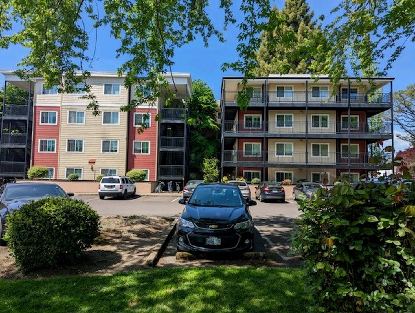 Corvallis Apartment: 2740 SW Western Blvd.