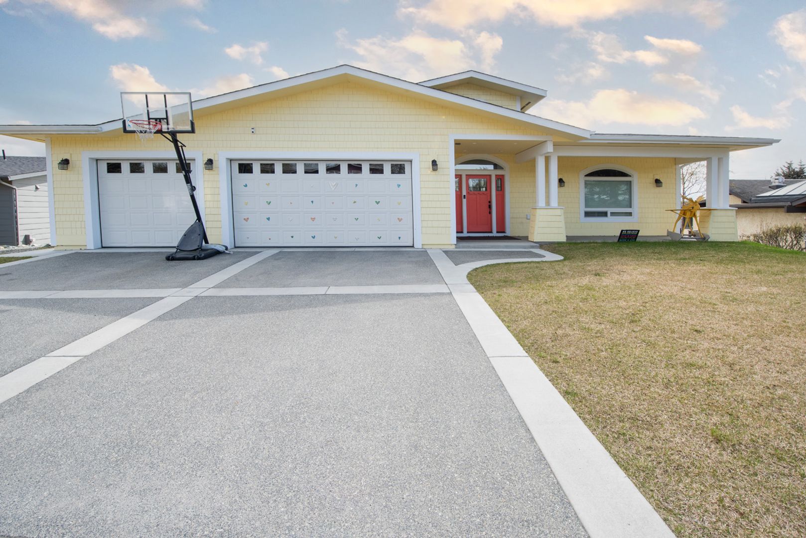 Anchorage House: 4043 North Point Drive