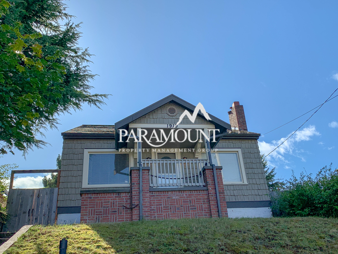 Bremerton House: 1919 5th Street