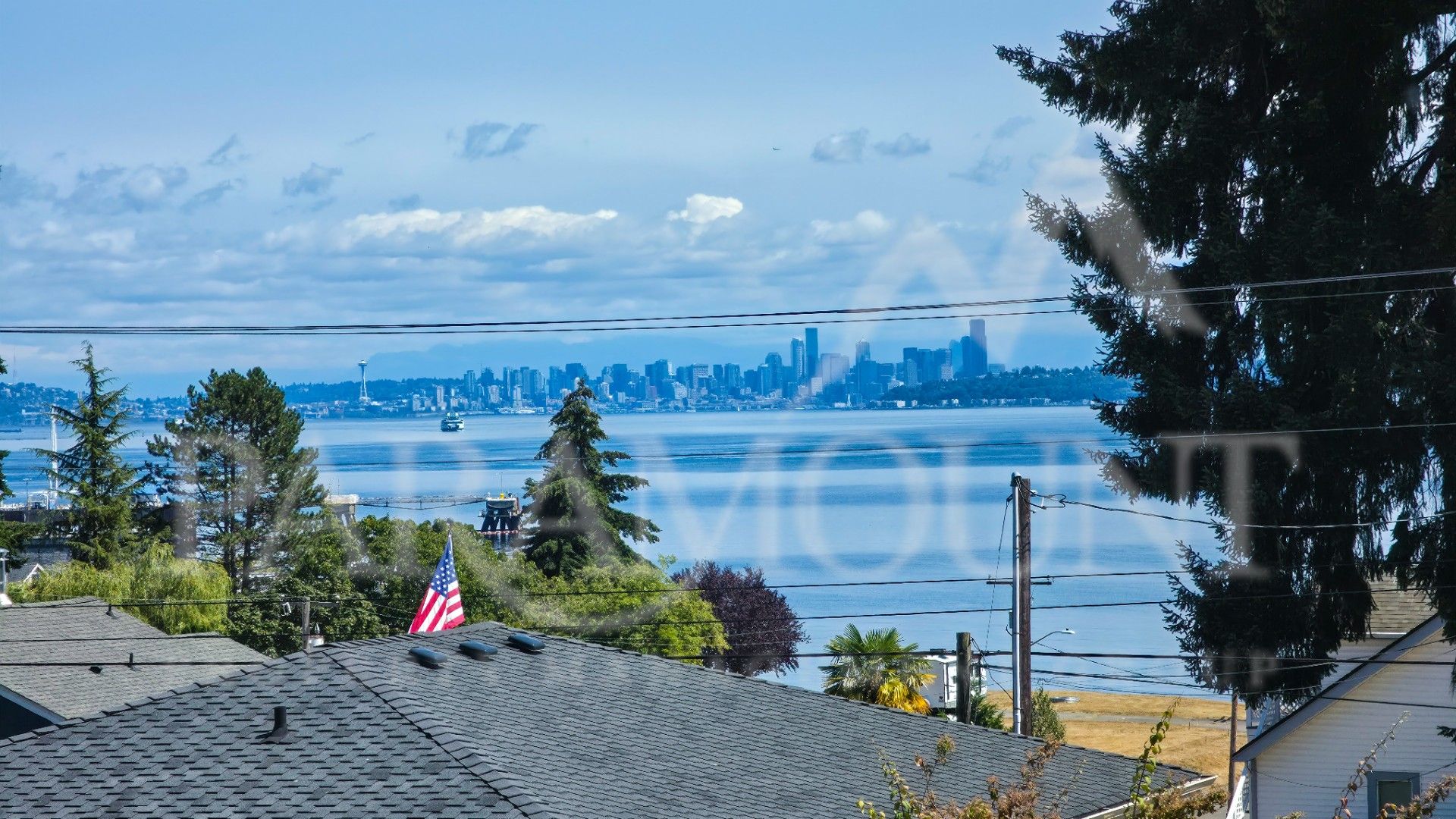 Port Orchard House: 2461 1st Ave E