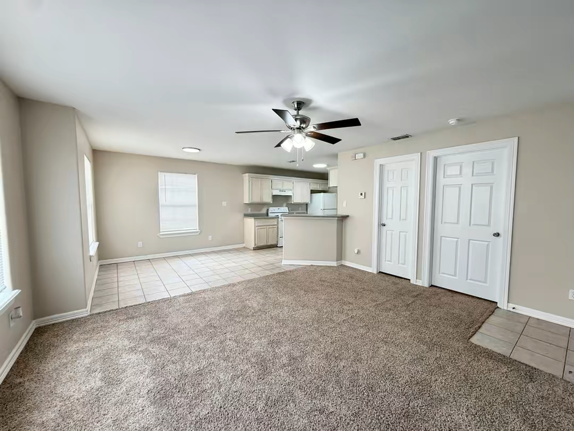 McAllen Apartment: 201 E Quamasia Ave