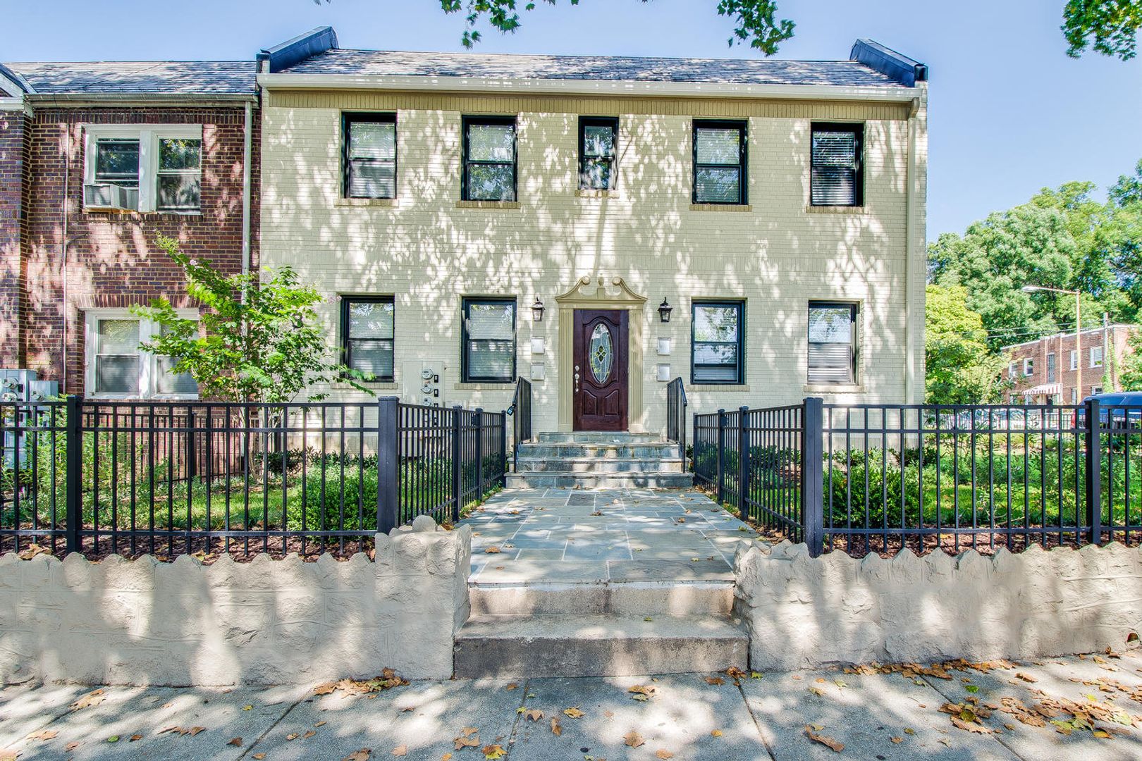 Washington Apartment: 1842 M St NE