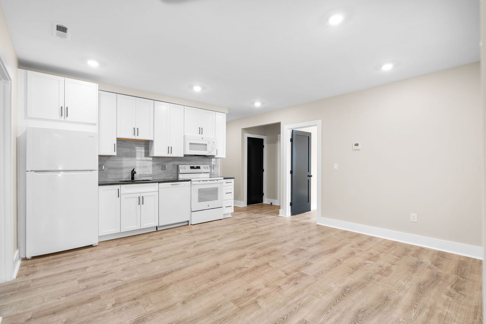 Washington Apartment: 1516 Oates Street NE