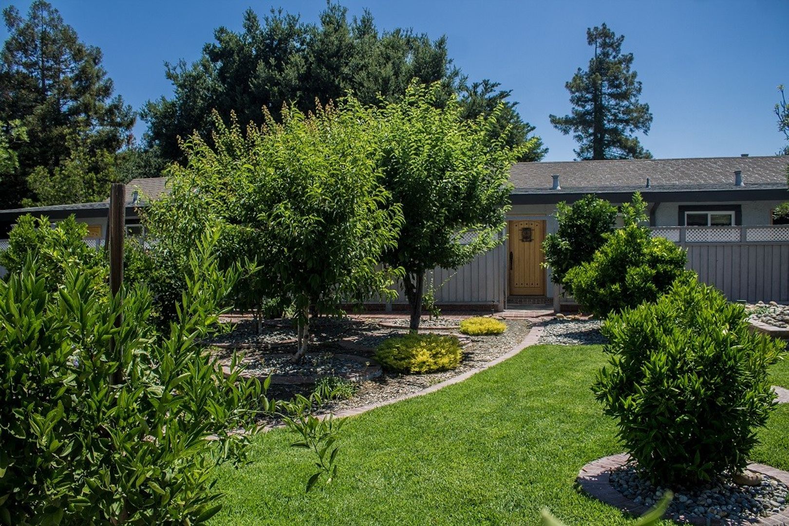 Sunnyvale Apartment: 942 Ponderosa Avenue