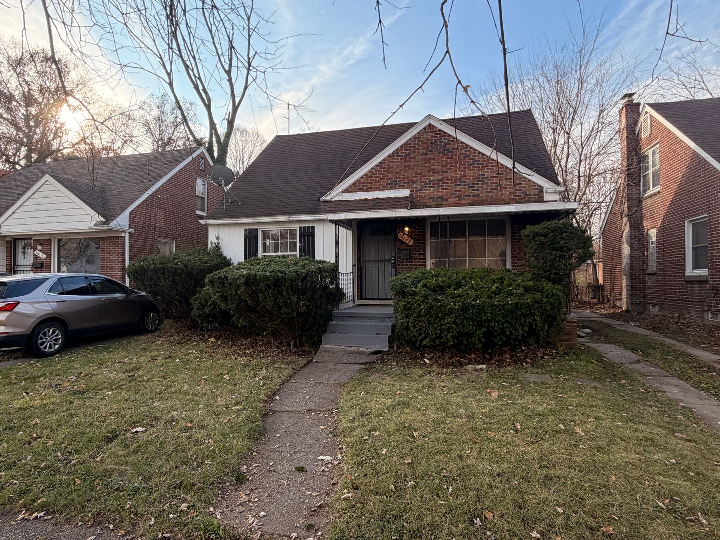 Detroit House: 16121 West Parkway Street