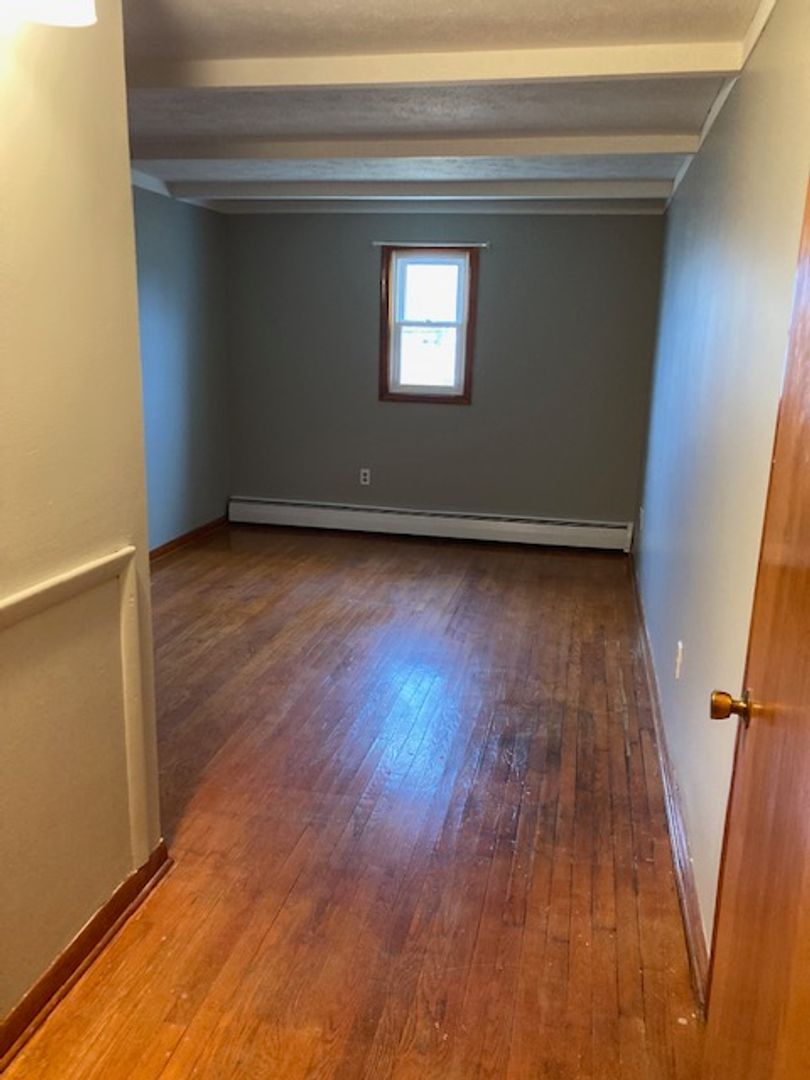 Horseheads Apartment: 100 Old Ithaca RD