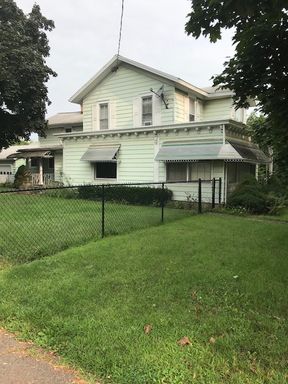 3 Bed 1 Bath Rental at 918 S Main St, A, Horseheads, NY – photo 1