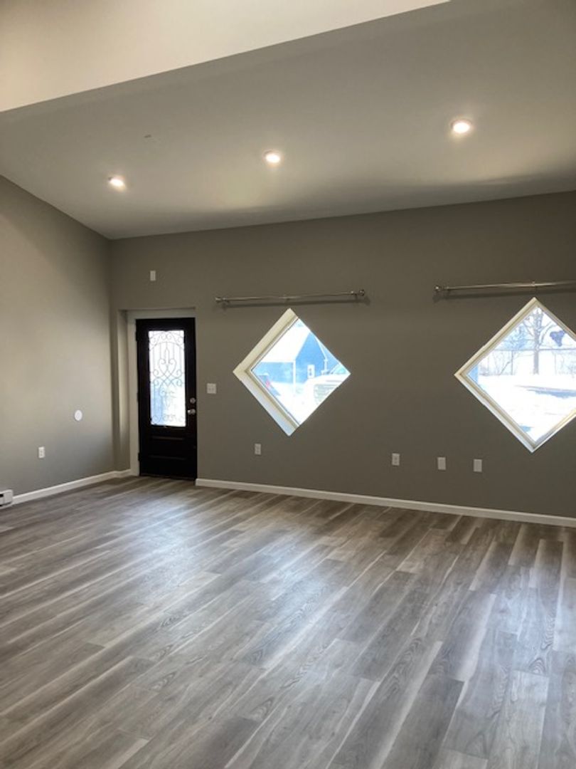 Horseheads Apartment: 2119-2121 Grand Central AVE