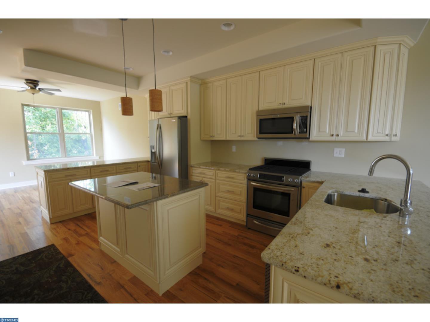 Philadelphia House: 242 Krams Avenue