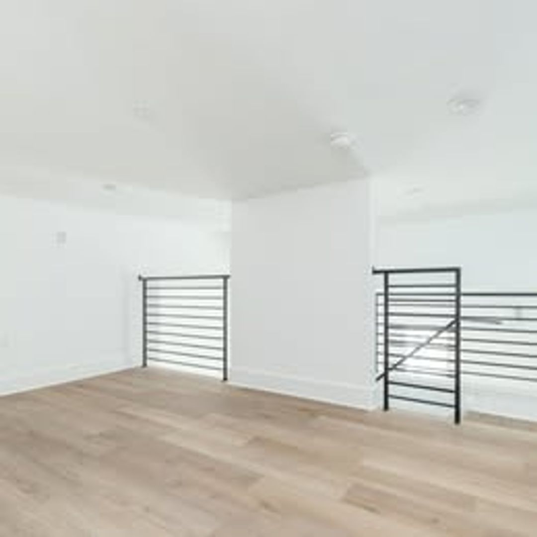 6516 Germantown Ave Unit 2 3 of 5