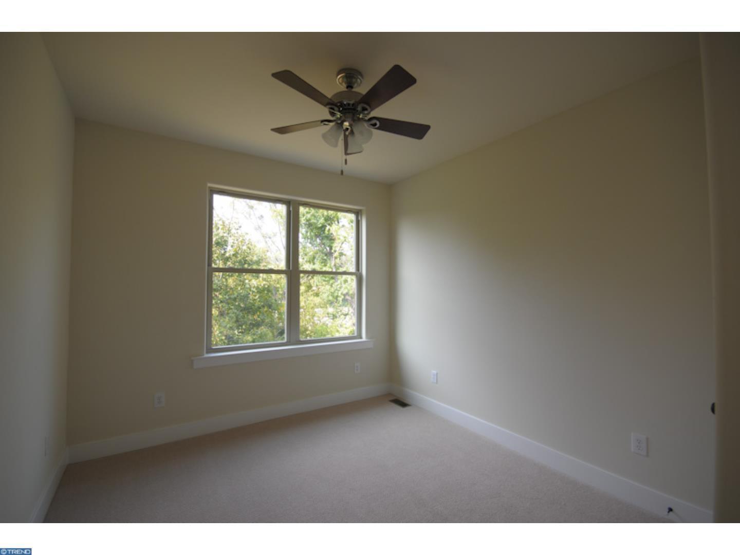 242 Krams Ave 11 of 12