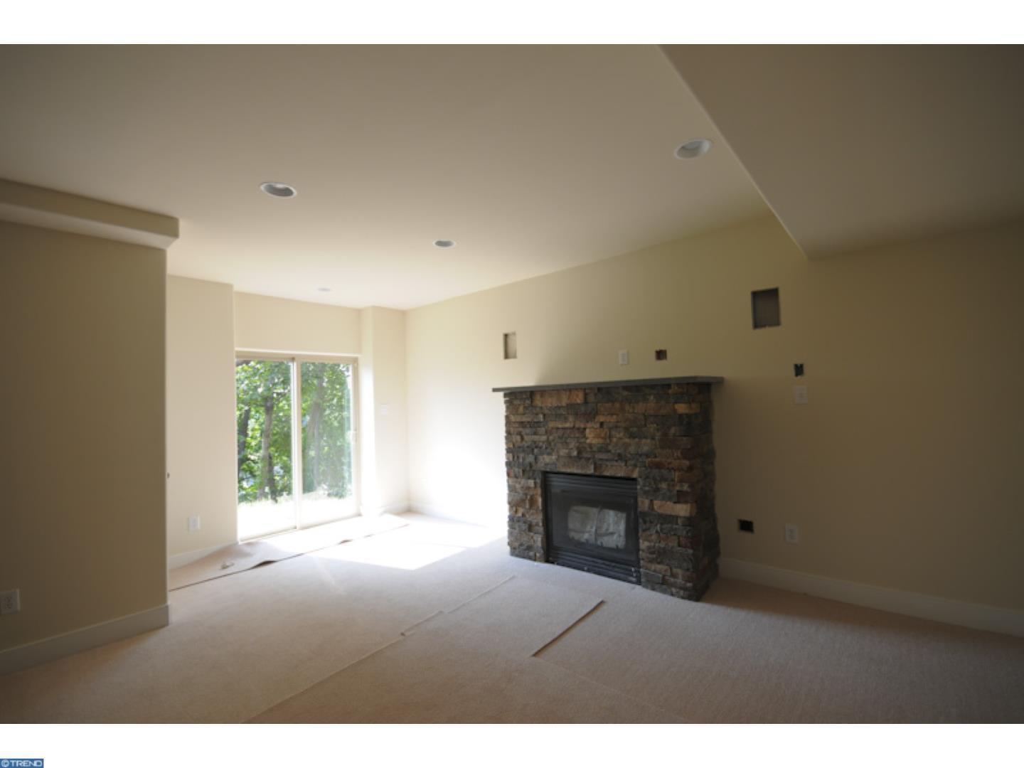 242 Krams Ave 3 of 12