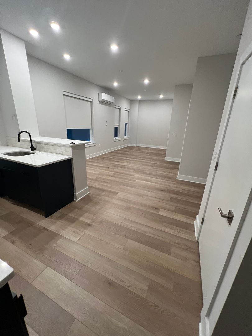 Philadelphia Apartment: 3503 Midvale Ave