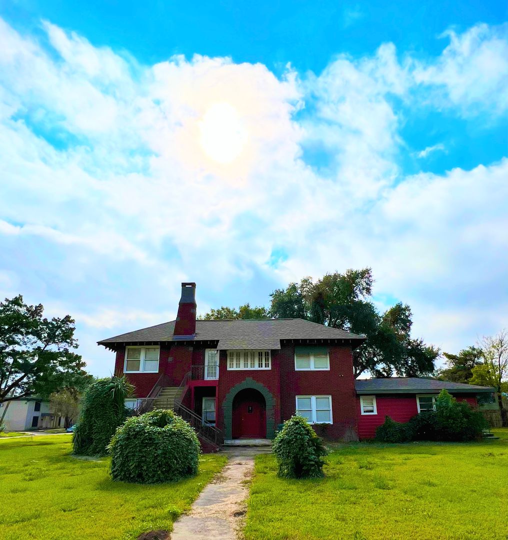 Beaumont Apartment: 2355 Pecos Street