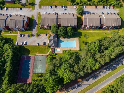 3 Bedroom Condo – 7712 Autry Circle Unit 701, Douglasville, GA 30134