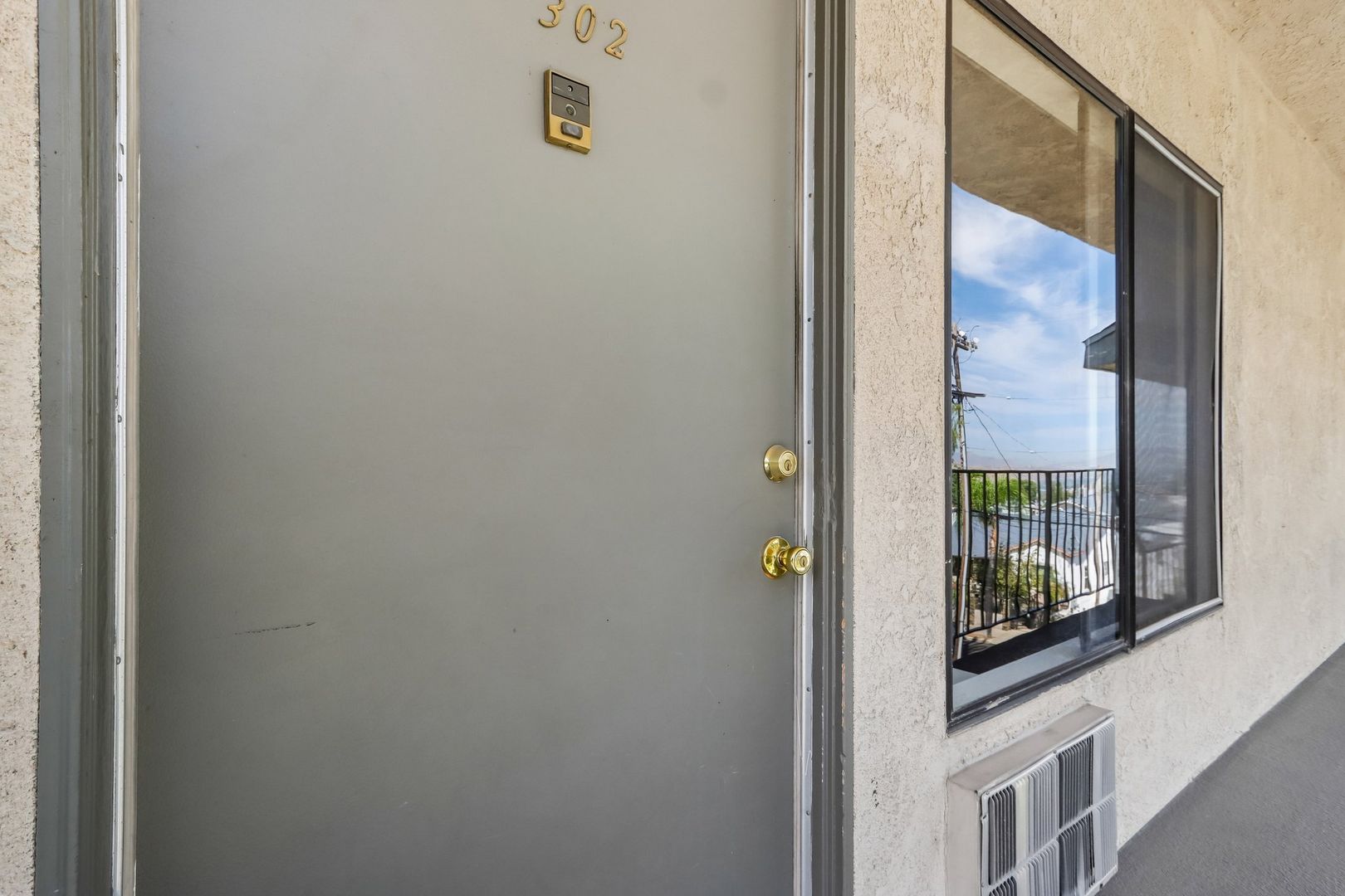 Tujunga Apartment: 10210 Mountair Ave