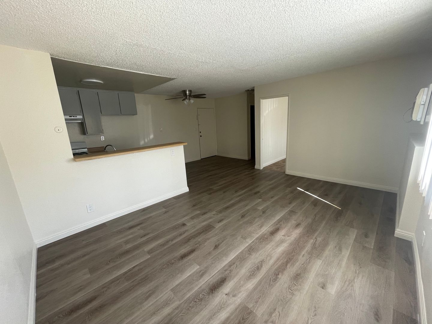 Los Angeles Apartment: 4341 Eagle Rock Blvd