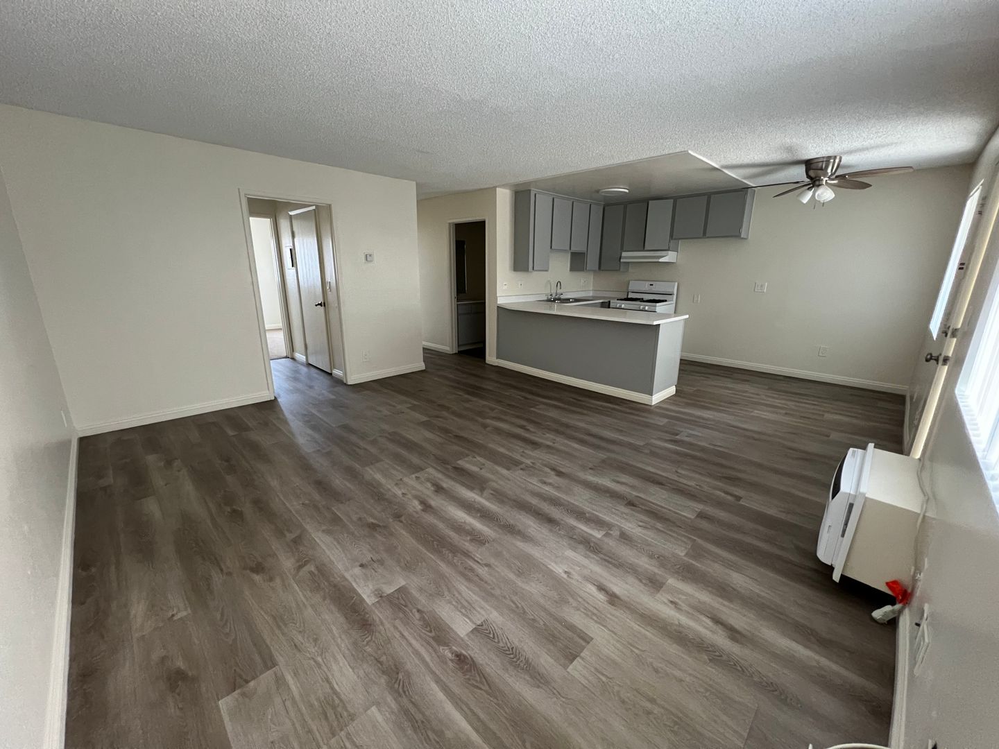 Burbank Apartment: 1600 N San Fernando Blvd