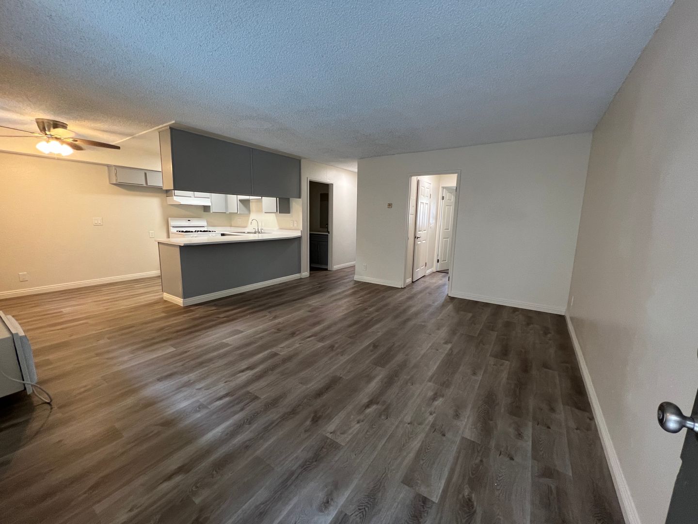 Burbank Apartment: 1600 N San Fernando Blvd