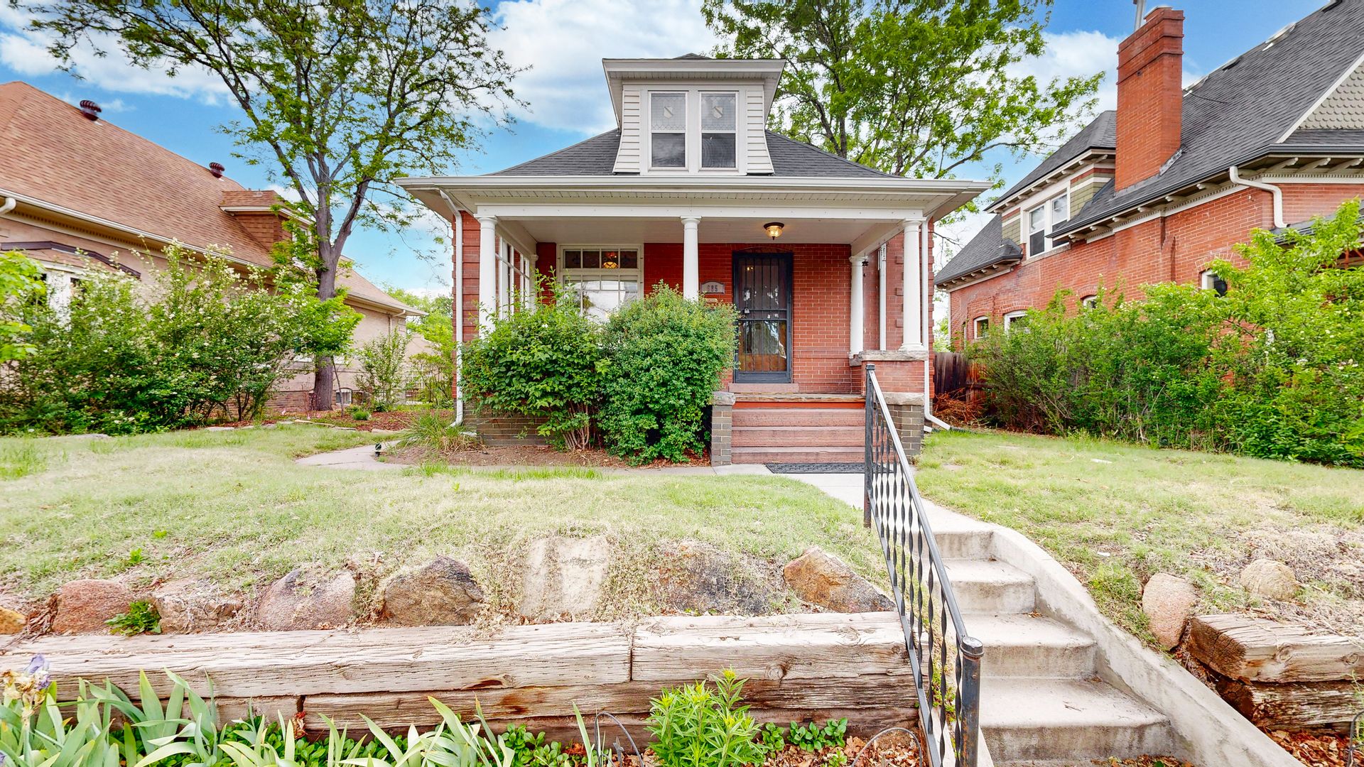 Denver House: 685 S Grant St