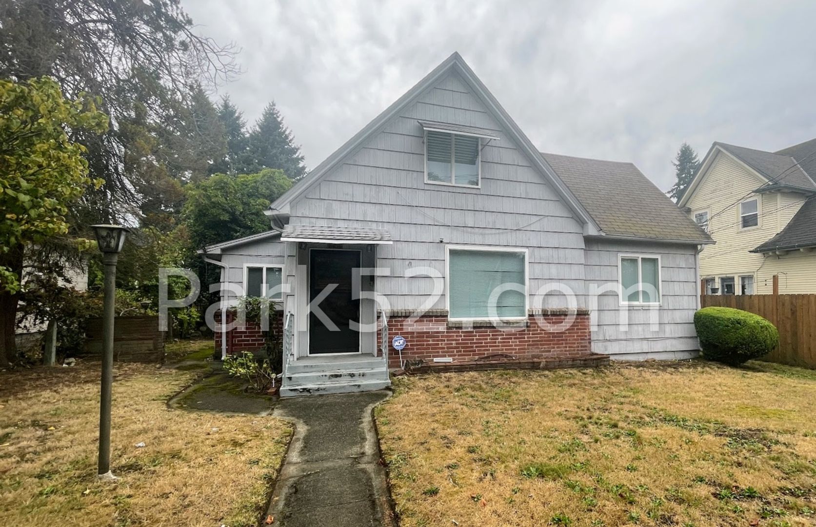 Tacoma House: 5409 S Birmingham