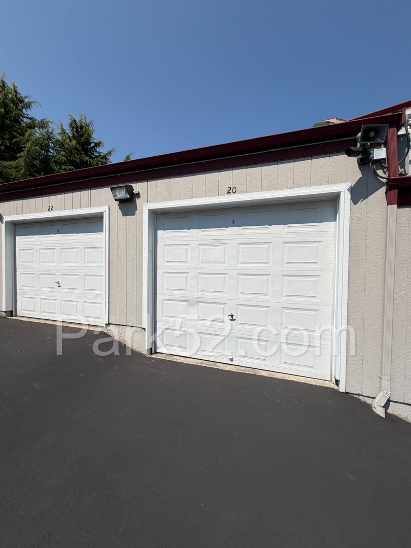 Parking at 3201 Pacific Ave #1007 (2 of 2)