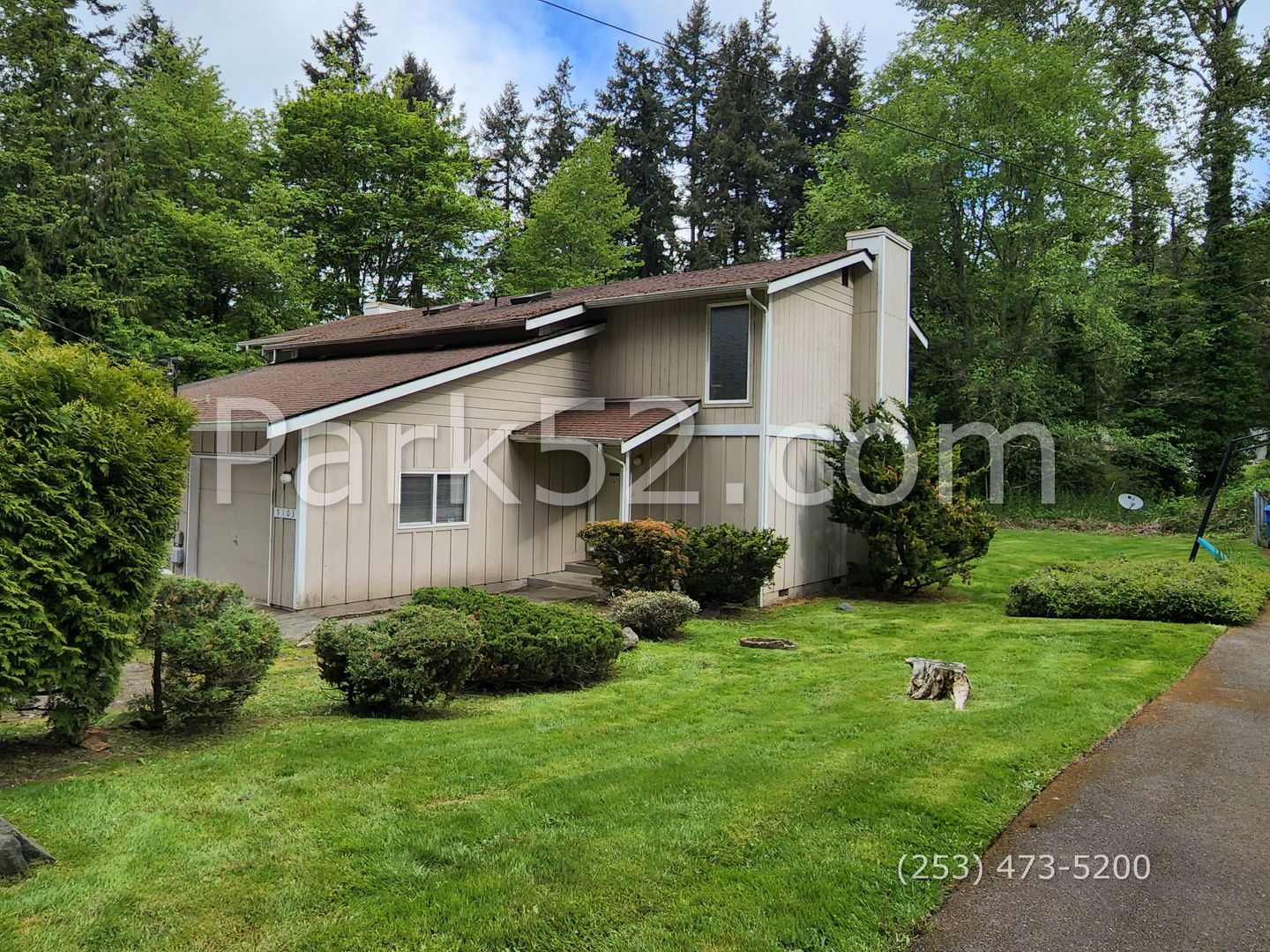Puyallup Apartment: 9103 116th St E