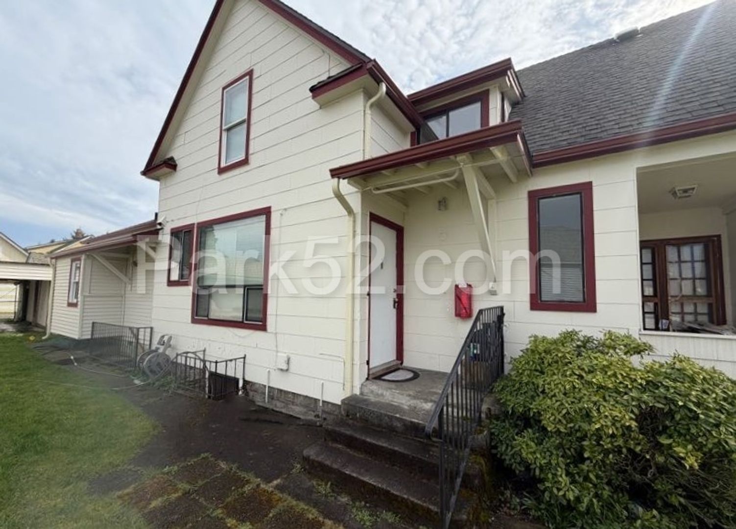 Tacoma Apartment: 5647 S Birmingham St #1