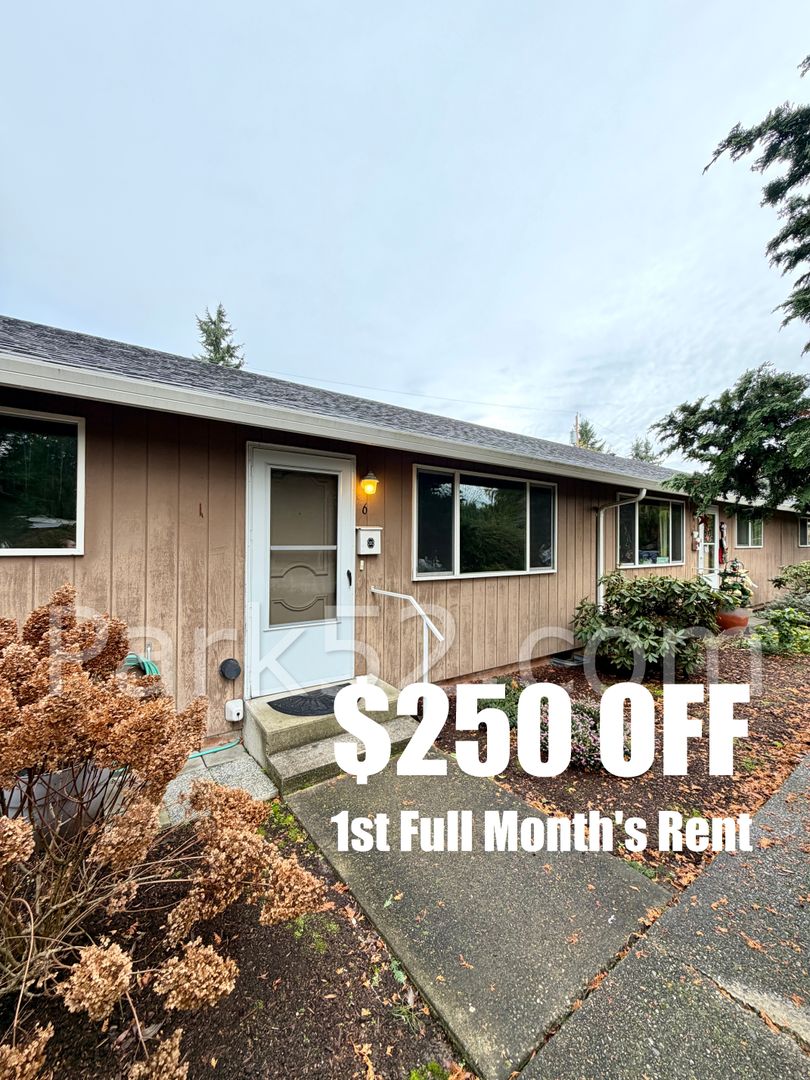 Puyallup Apartment: 802 7th St. SW #6