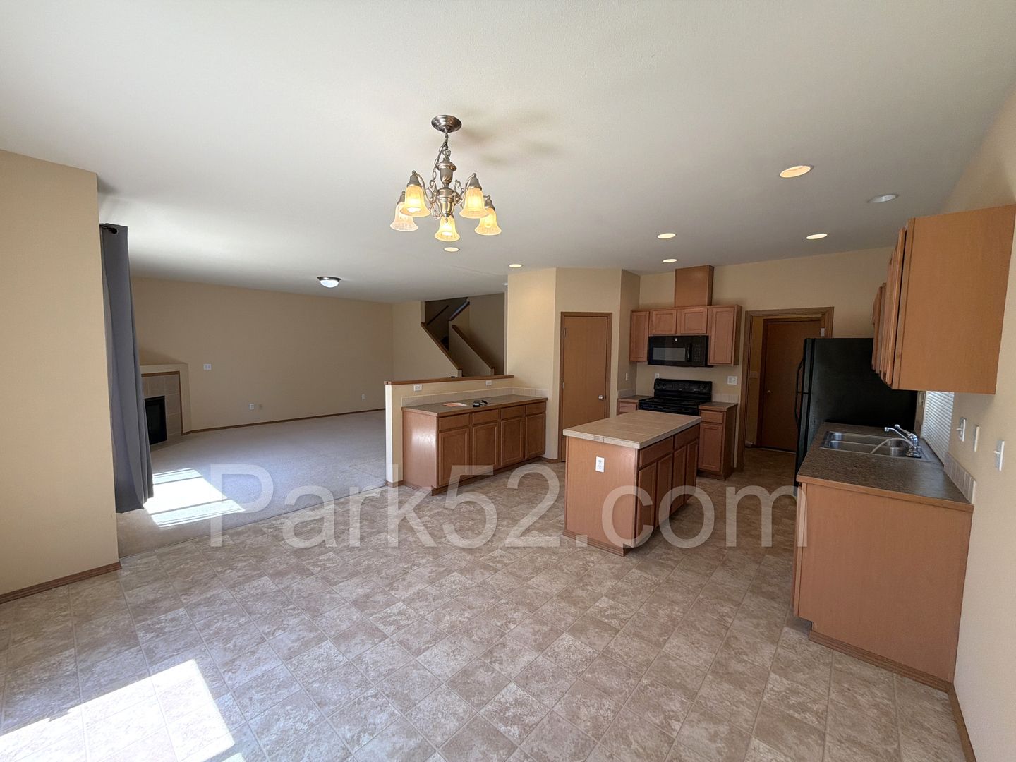 Puyallup House: 11328 185th St E