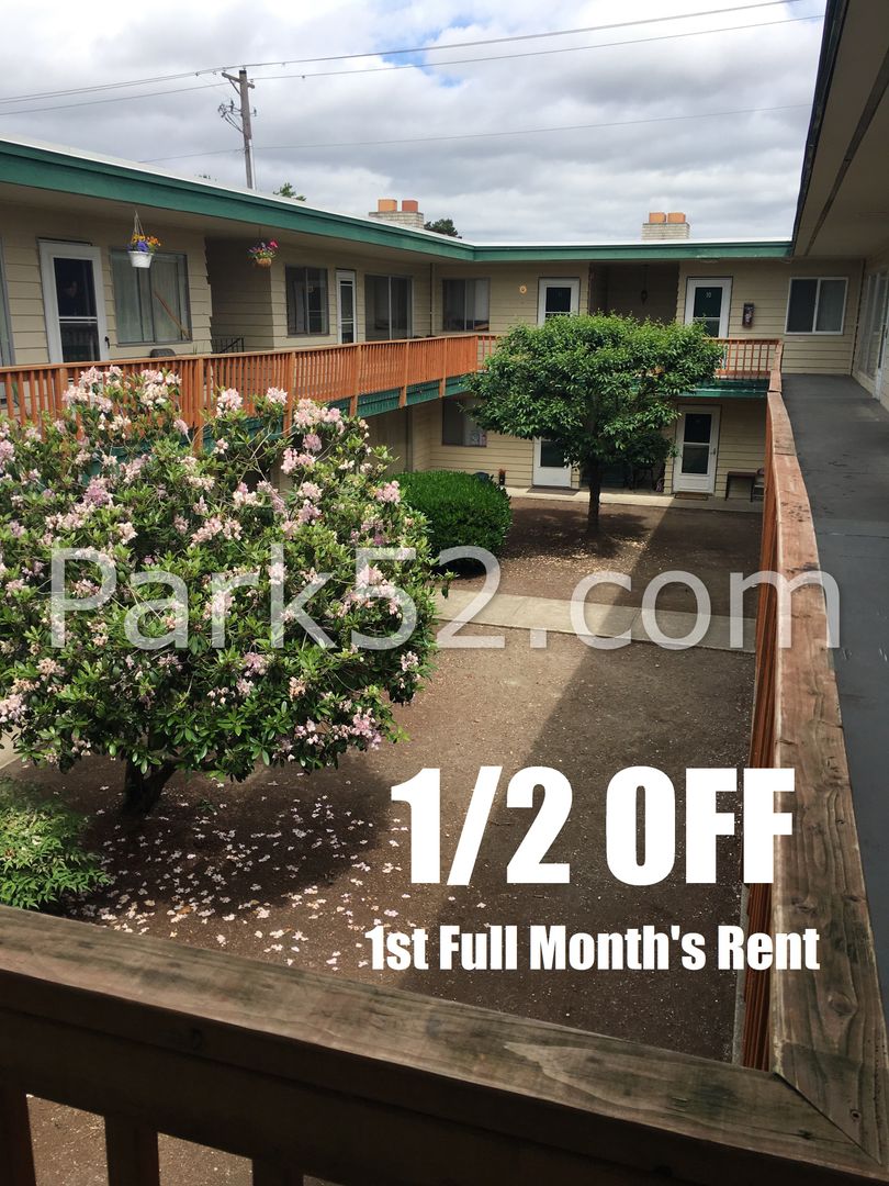 Tacoma Apartment: 4002 S Warner St. #07