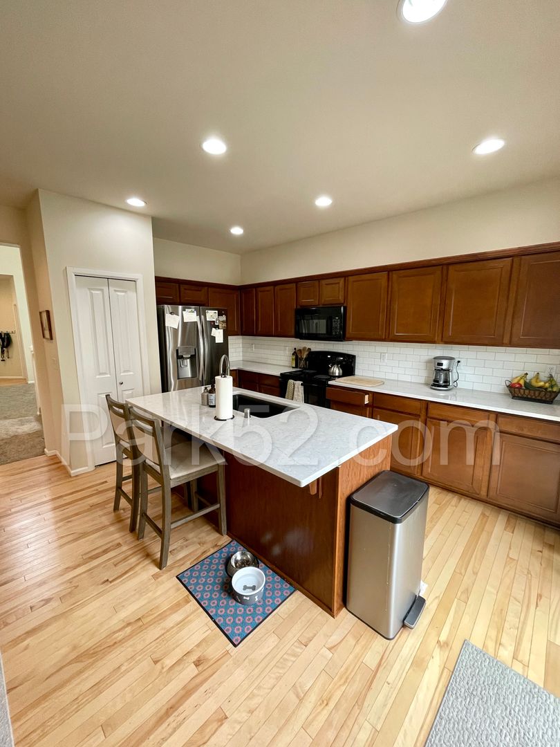 Lacey House: 5816 Pennsylvania St SE