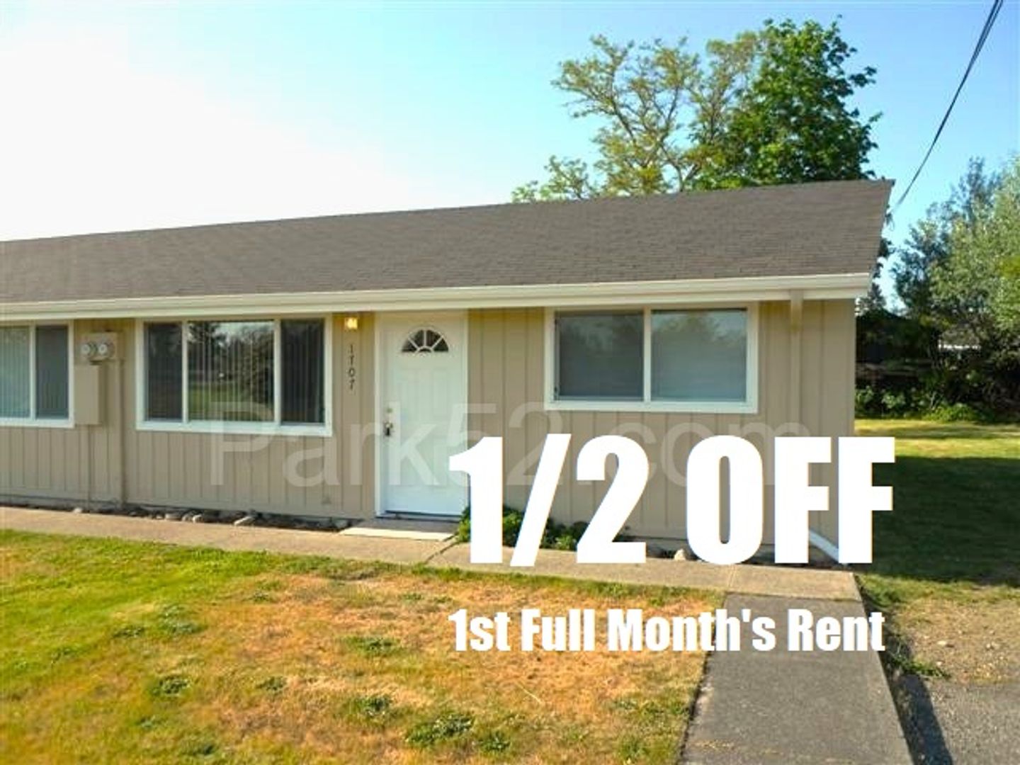 Tacoma Apartment: 1707 Garfield St S