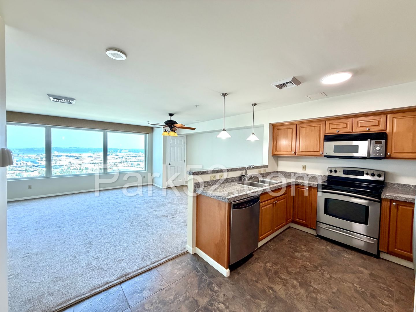 Tacoma Condo: 3201 Pacific Ave #1007