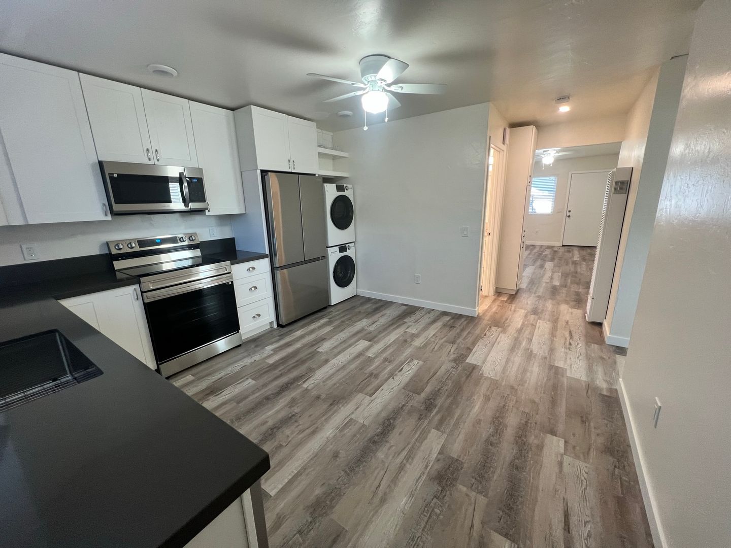 La Mesa Apartment: 8320-8322 Fresno Avenue