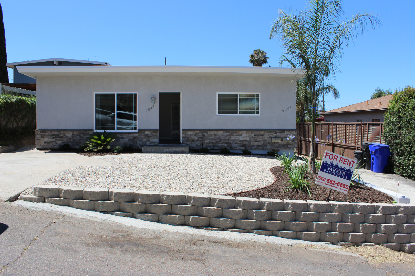 San Diego Apartment: 7043 Saranac Street
