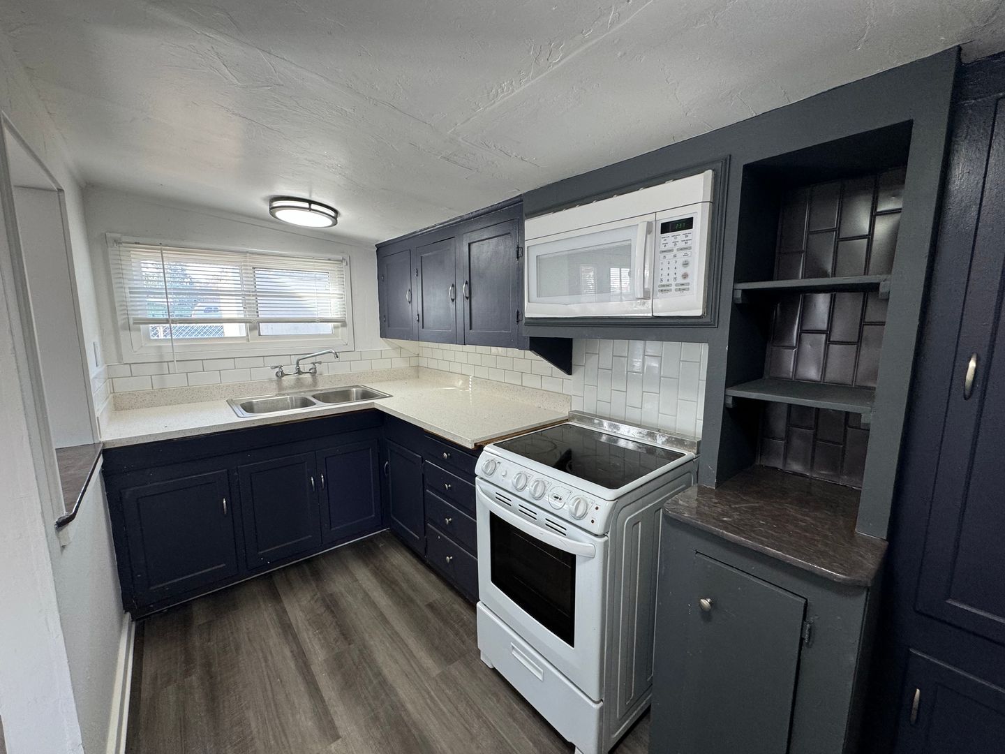 Spring Valley House: 8886 Troy St - House