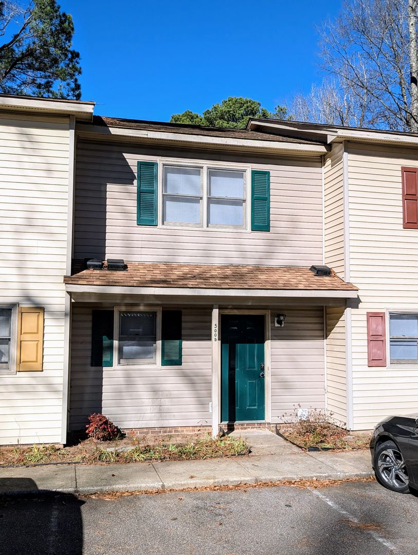 Garner Apartment: 500 Forest Drive