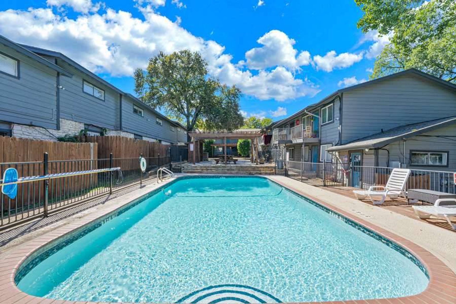 Austin Apartment: 1302 Parker Lane