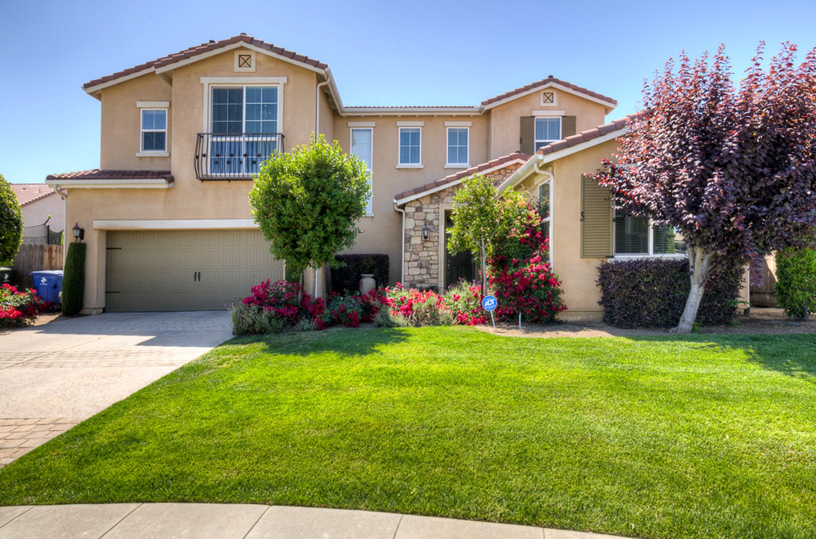 Clovis House: 1148 Cordova Ave.