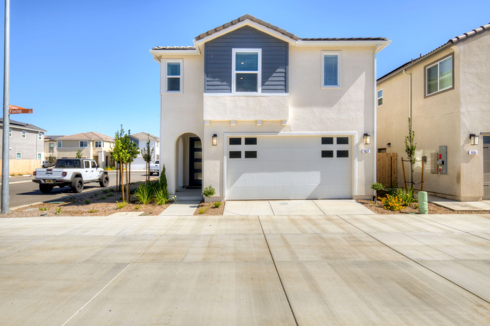 Clovis House: 1527 Foxhill Ln
