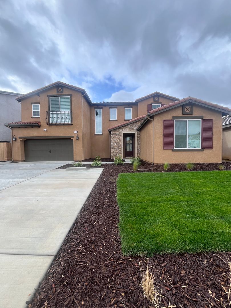 Clovis House: 4116 Twain Ave