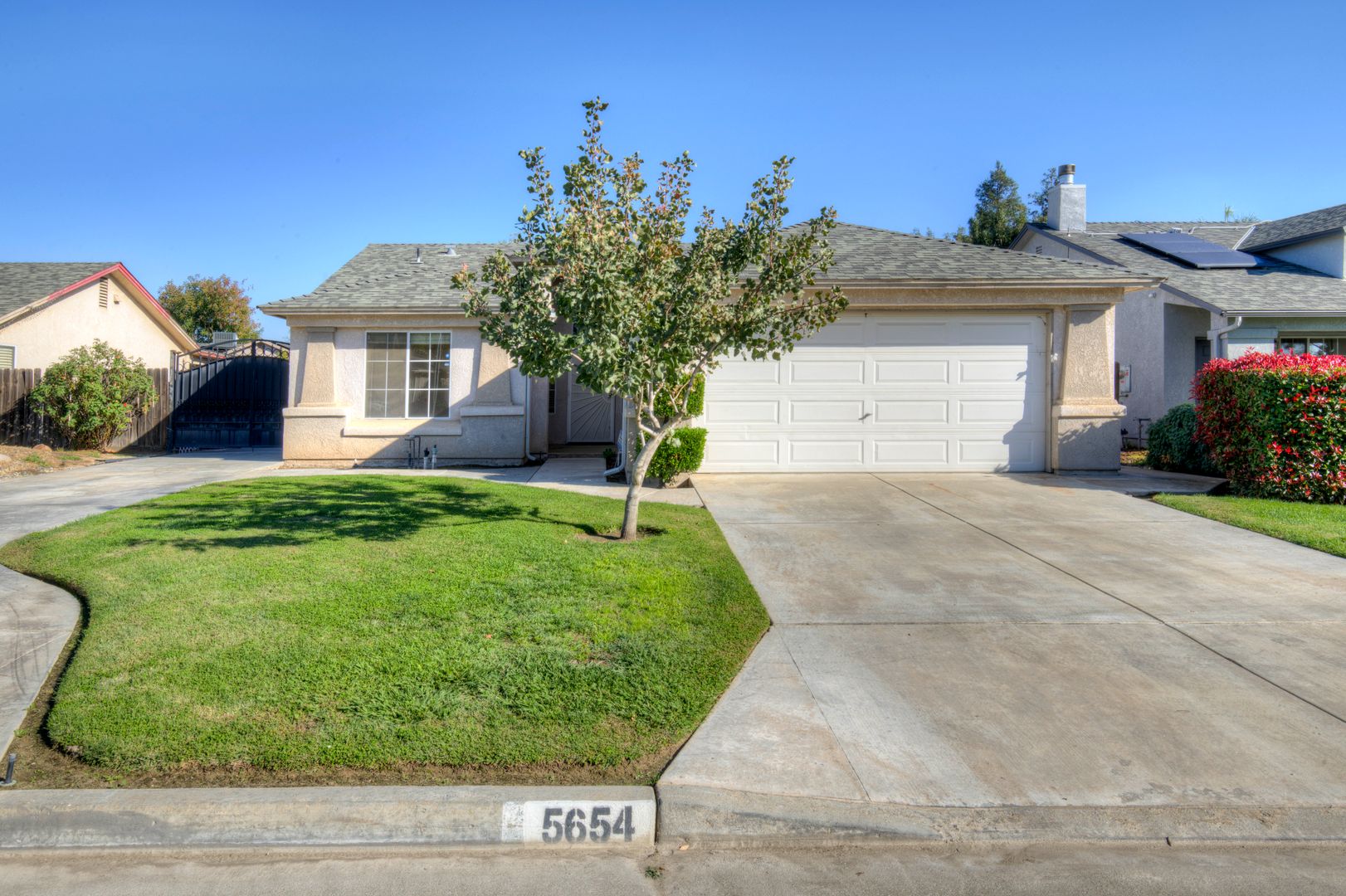 Fresno House: 5654 N. Violet Ave.