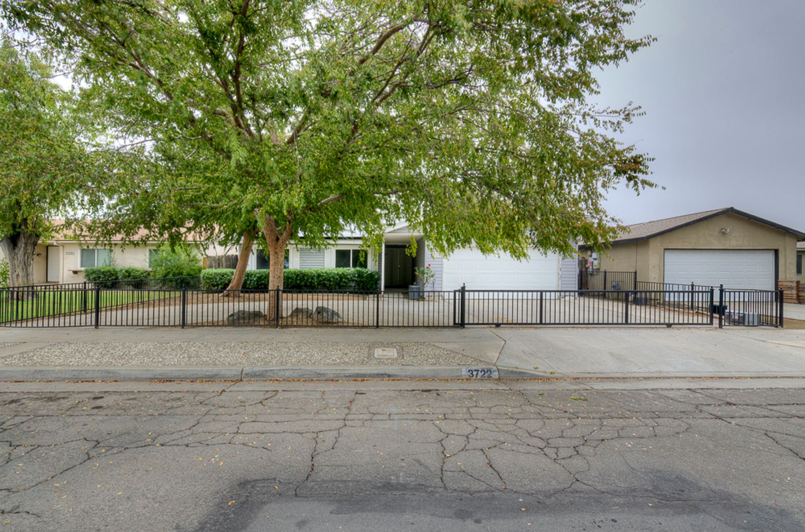Fresno House: 3722 N. Miami Ave