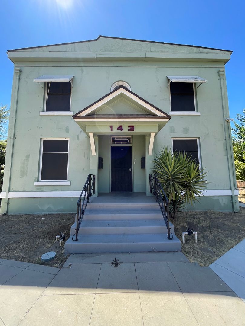 Fresno Apartment: 143 N. Glenn Ave