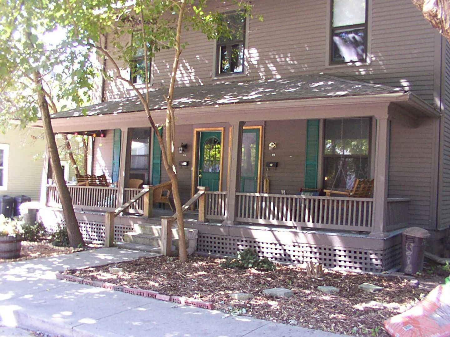 Bloomington Apartment: 0516-518 S Woodlawn Avenue